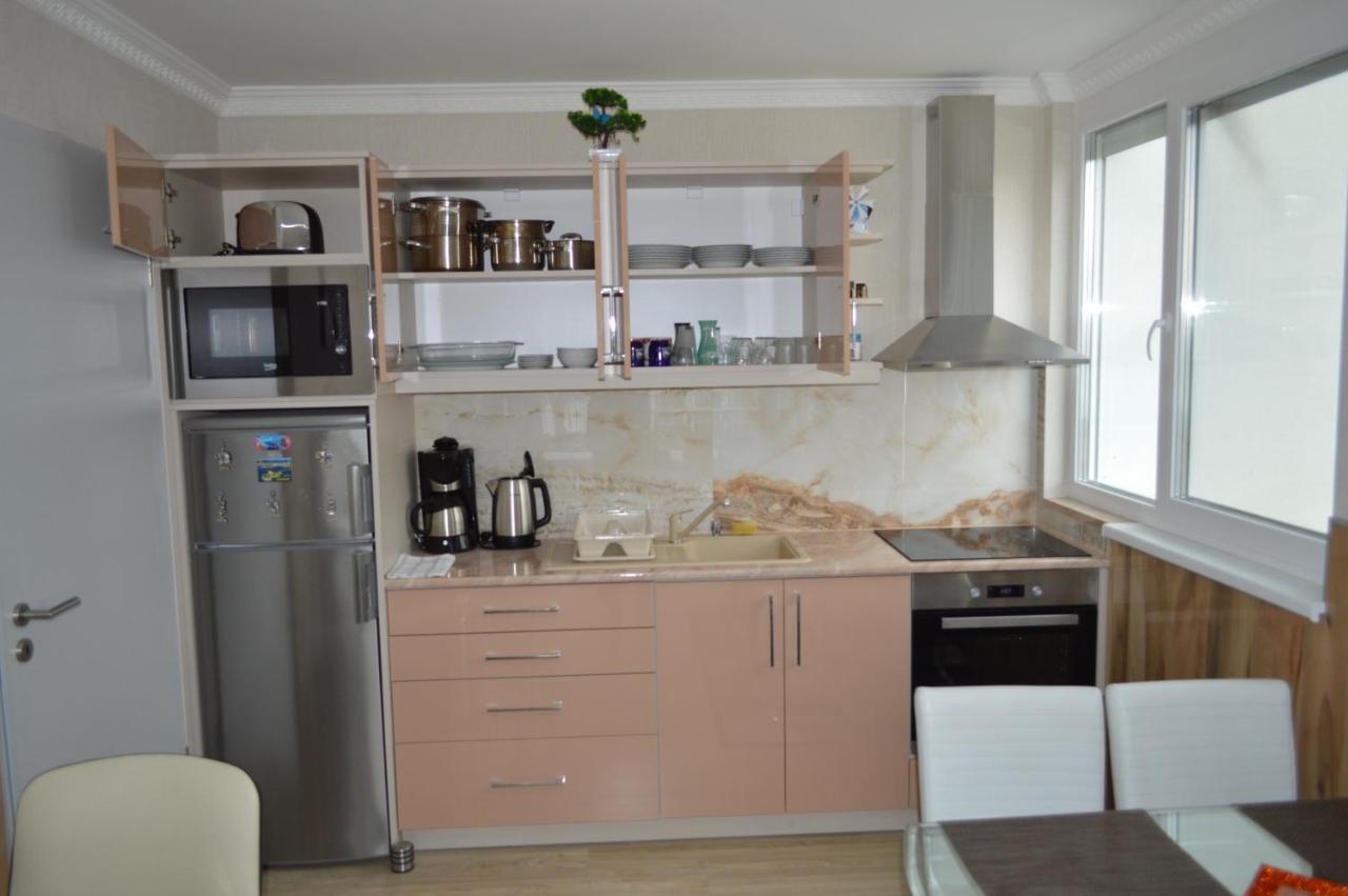 شقة Siofok Ezuestpart Granada 2 Koezvetlen Vizparti Apartman المظهر الخارجي الصورة