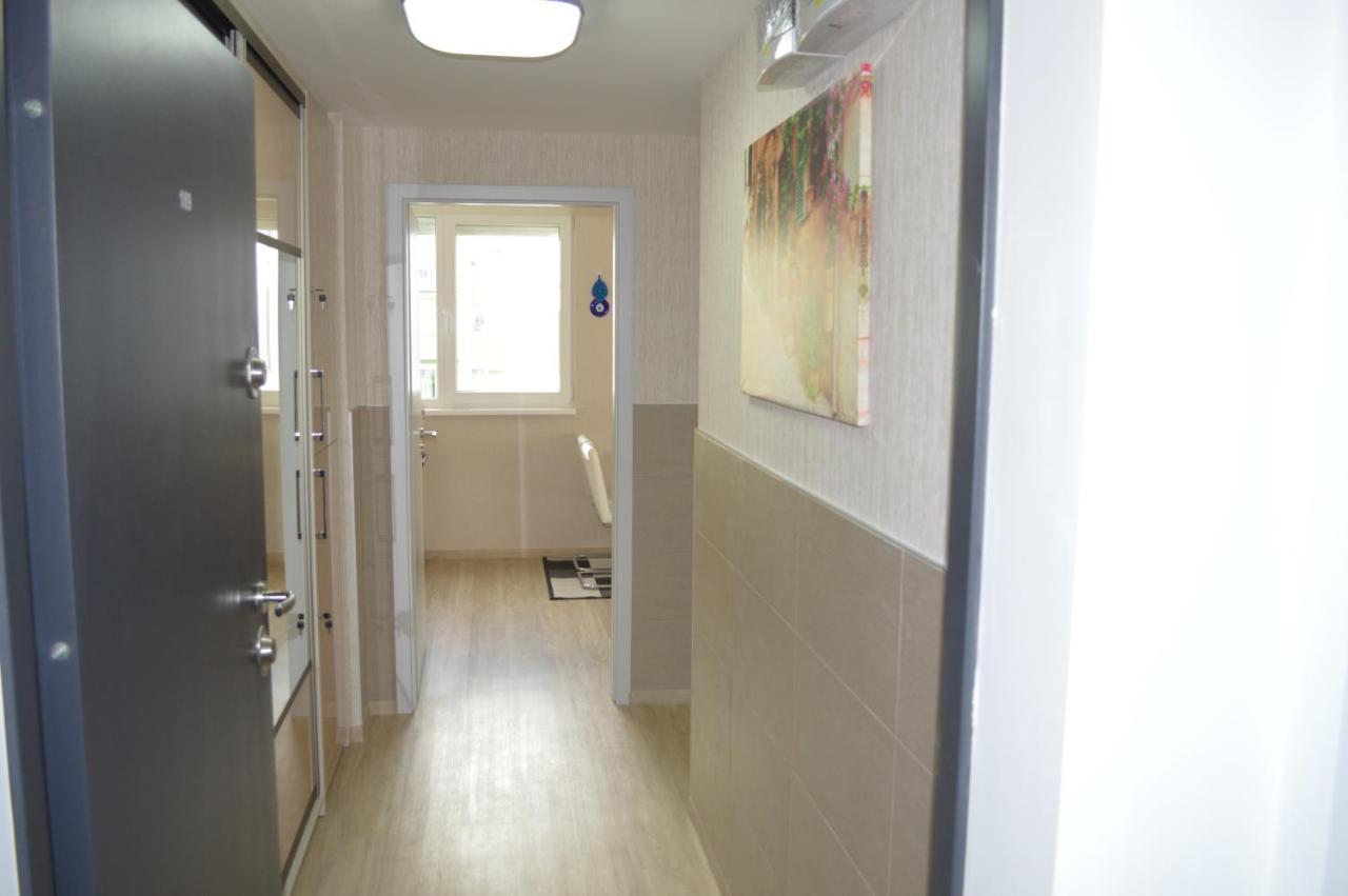 شقة Siofok Ezuestpart Granada 2 Koezvetlen Vizparti Apartman المظهر الخارجي الصورة